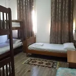 Rose 旅馆 地拉那